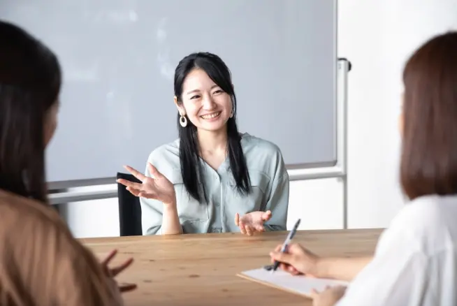 【口コミ・評判】コスメライターの仕事とは?収入・やりがい・将来性を紹介【日本化粧品検定】