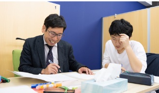 【口コミ・評判】医学部受験対策ならV-SYSTEM｜国公立医学部合格者を支える学習サポートとは