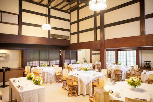 【口コミ・評判】夢想庵ウェディングの魅力とは?190年の歴史と和モダン空間で叶える特別な結婚式