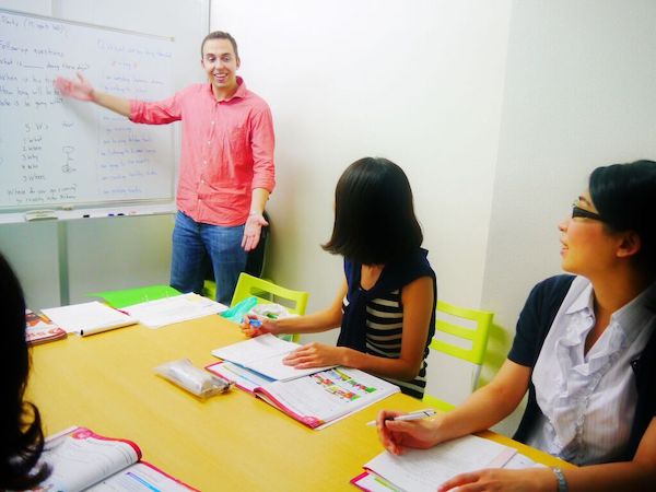 【口コミ・評判】ワンコイングリッシュ（One Coin English）とは？月500円から通える英会話が選ばれる3つの理由