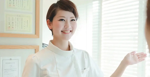 【口コミ・評判】カルミア美肌クリニックの医療脱毛は本当に安心？女性専用・満足度92.4％の理由