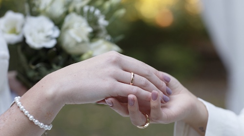 【口コミ・評判】30代・40代の本気婚活に｜結婚相談所Aira Marie（アイラマリエ）が選ばれる3つの理由