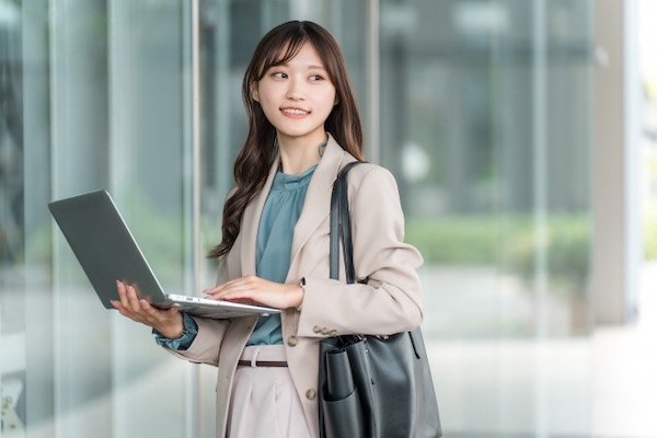 【口コミ・評判】YELL!!(エール)の退職給付金サポートとは?退職後にもらえるお金の無料診断・給付金サポートを解説