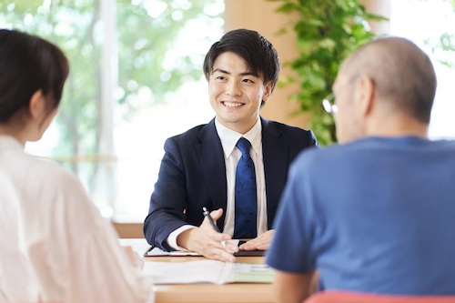 おかねと暮らしの相談窓口の口コミ・評判は?特徴や相談できる内容をわかりやすく解説